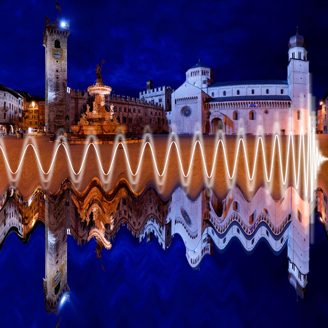 Piazza Duomo a Trento in notturna