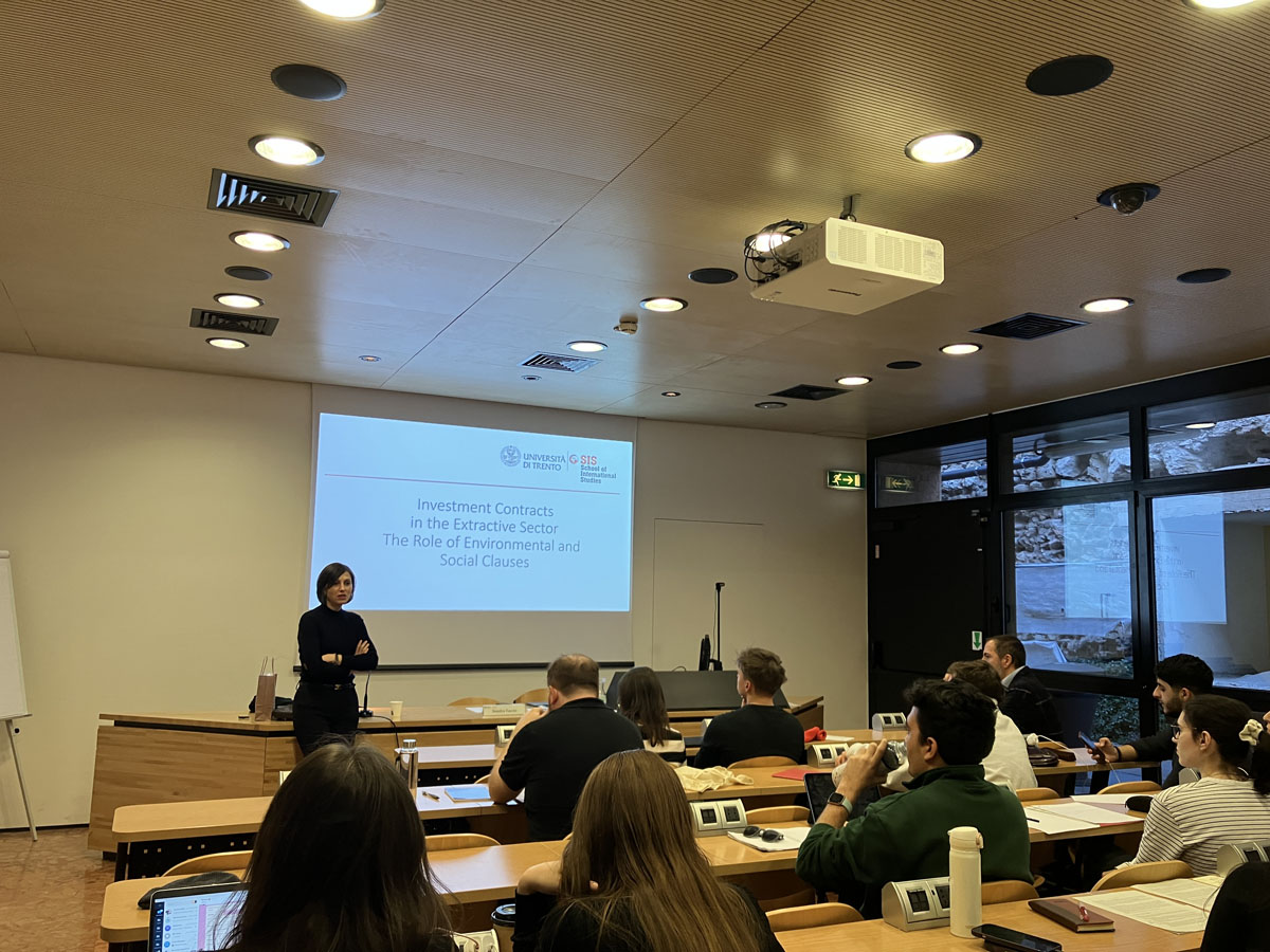 Participants atending a lecture in classroom
