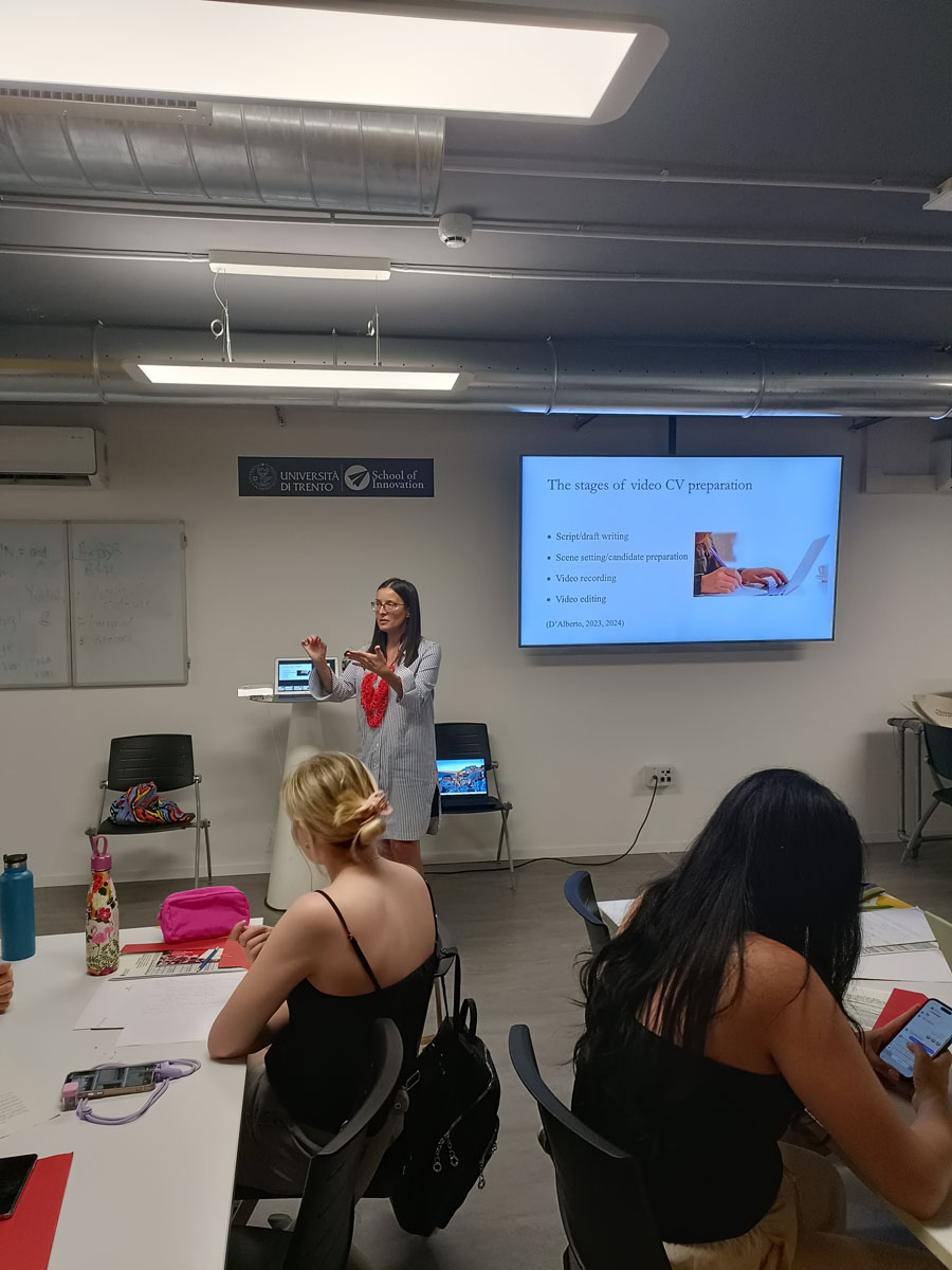 Digital Story-telling in practice