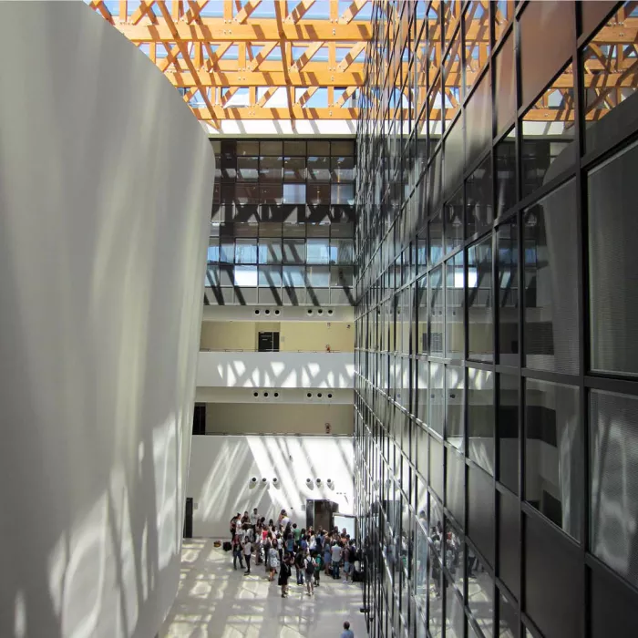 interno di Palazzo Prodi con persone