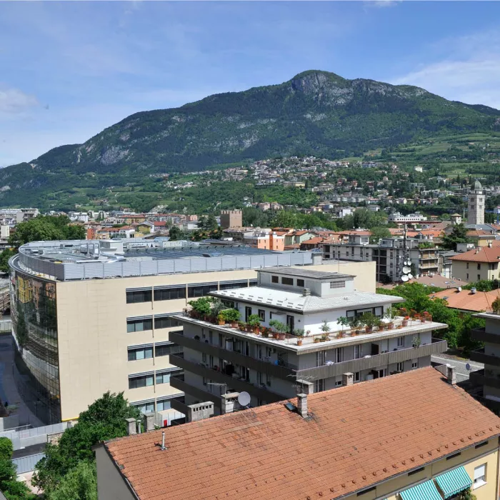 vista della città di Trento da Palazzo Prodi