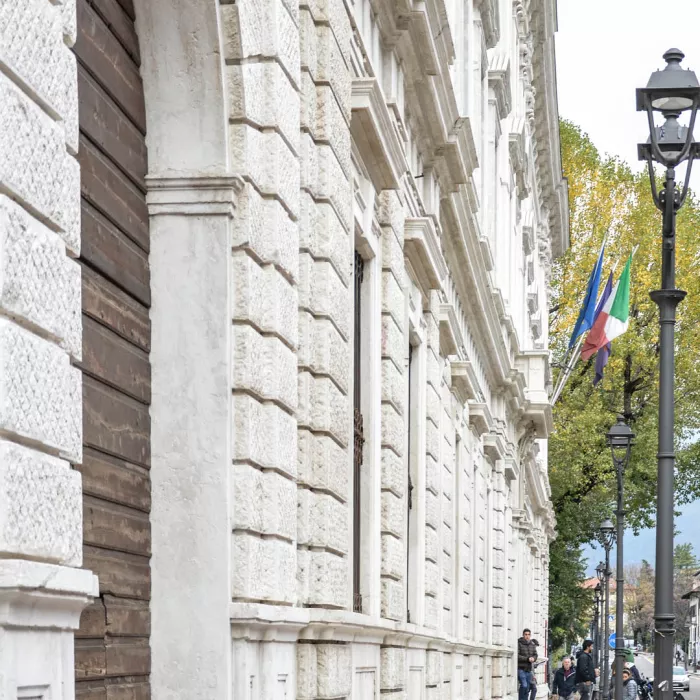 portone del palazzo di Psicologia e Scienze Cognitive