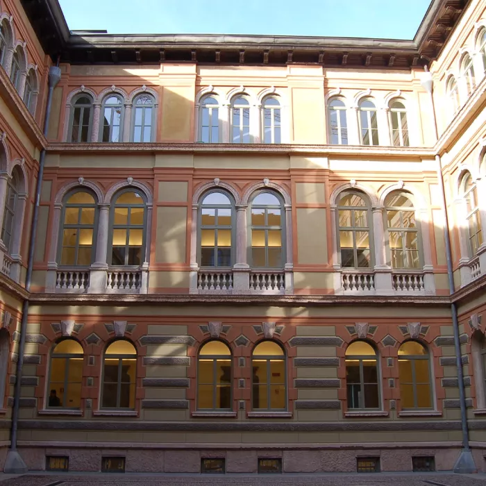 facciata interna palazzo di Sociologia