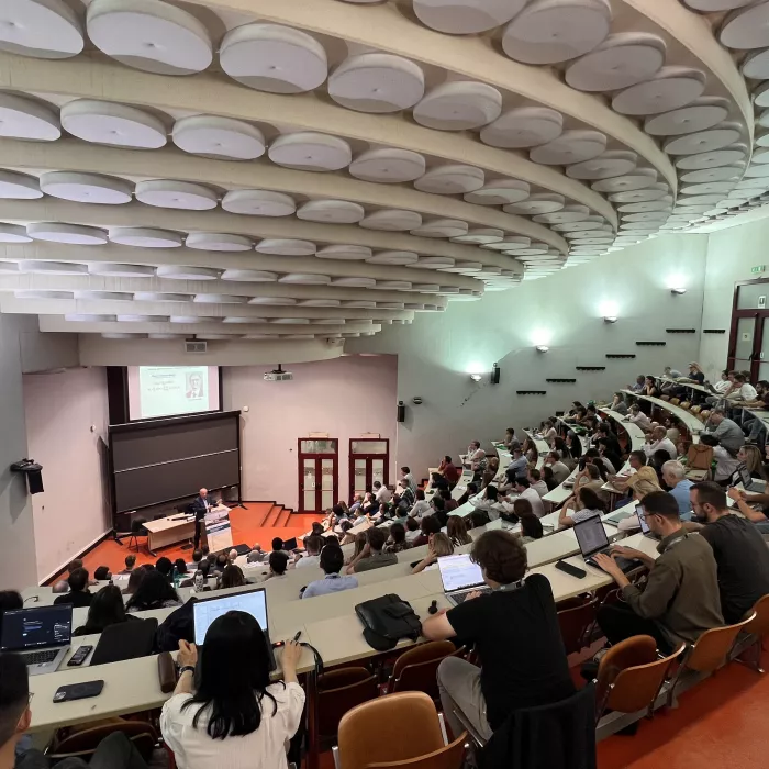 Aula Rossa DEM