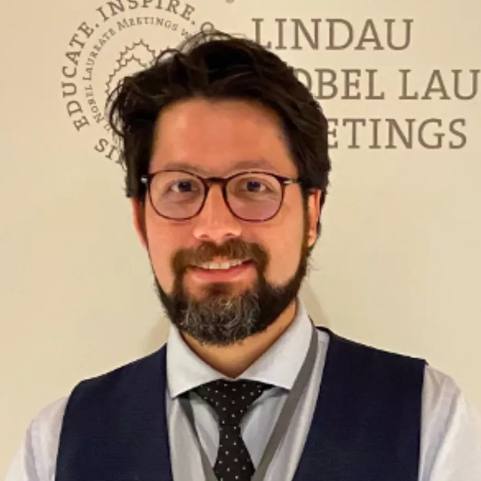 Duhan Toparlak
